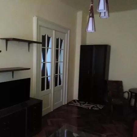 Nora Apartment *
